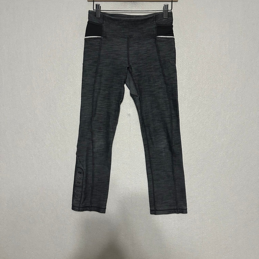 Lululemon Athletica Grey Space Dye Crop Leggings Snap Hem Size 4